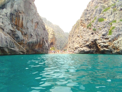 Sa Calobra Spiaggia di Sa Calobra a Maiorca.